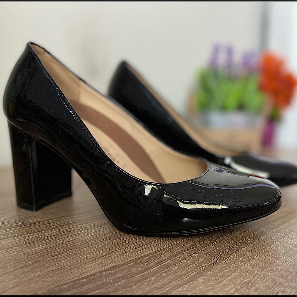 Black Leather Heels, Walking Cradle, size 8.5